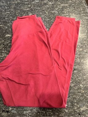 Grace & Lace High-Waist Leggings in Raspberry